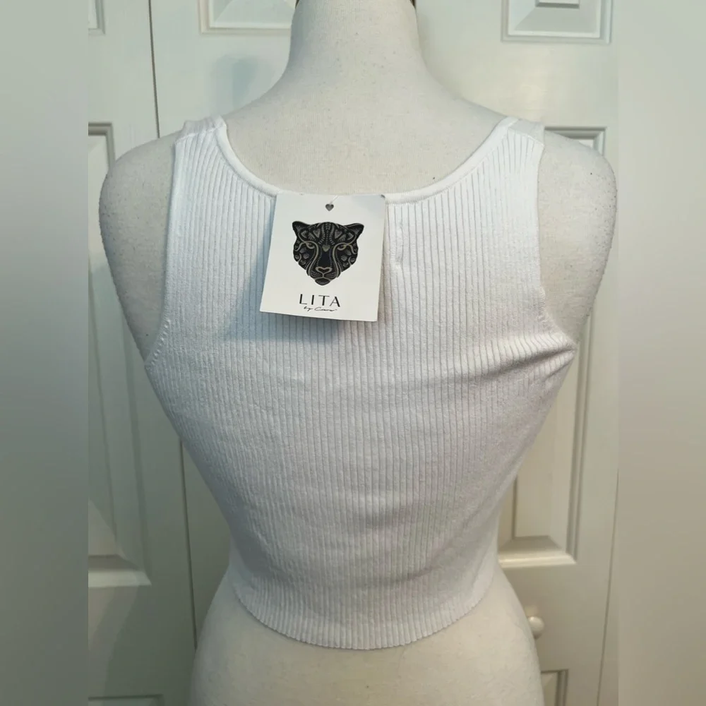 NWT LITA by Ciara White Ribbed Crop Top - Picture 7 of 8